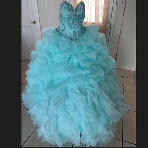 Sweet 16/ quince dress